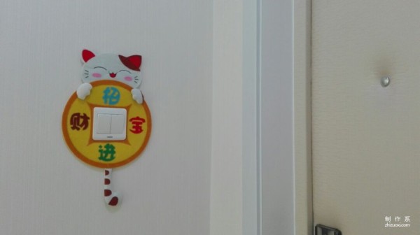 DIY tutorial for hand-making cute and beautiful Lucky Cat switch sticker decorations from non-woven fabrics