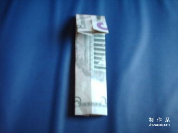 How to make an origami guitar out of dollars Tutorial on how to make an origami guitar out of dollars