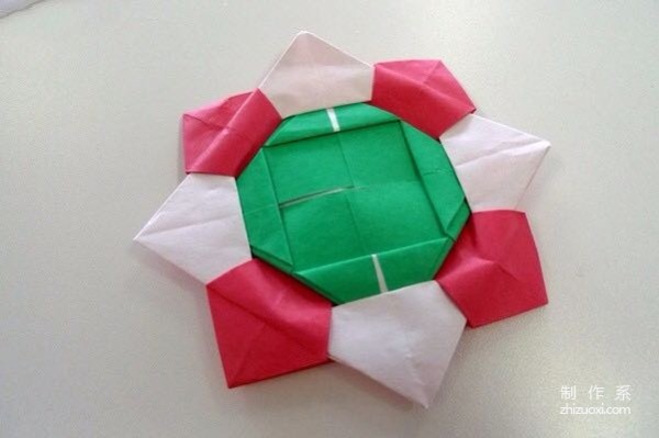 Tutorial on how to make origami top