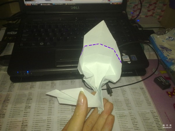 Three-dimensional 3D square cat handmade DIY origami detailed tutorial with real-life pictures