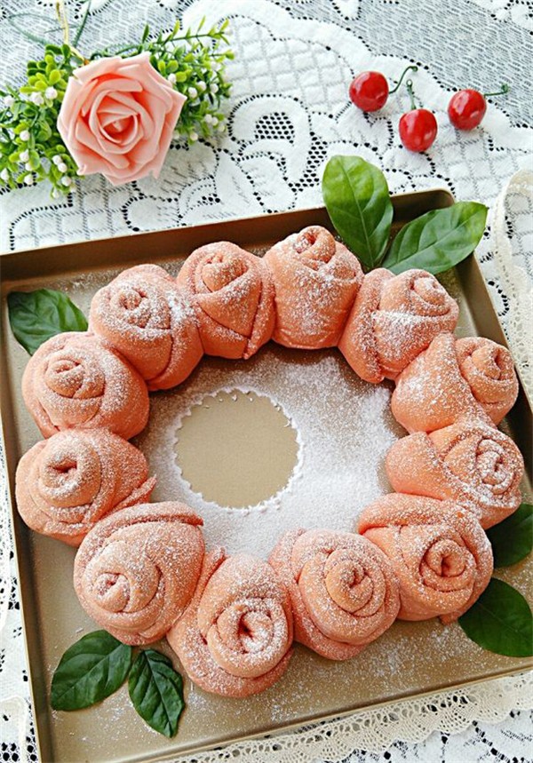 Romantic hand-baked DIY creative rosette buns