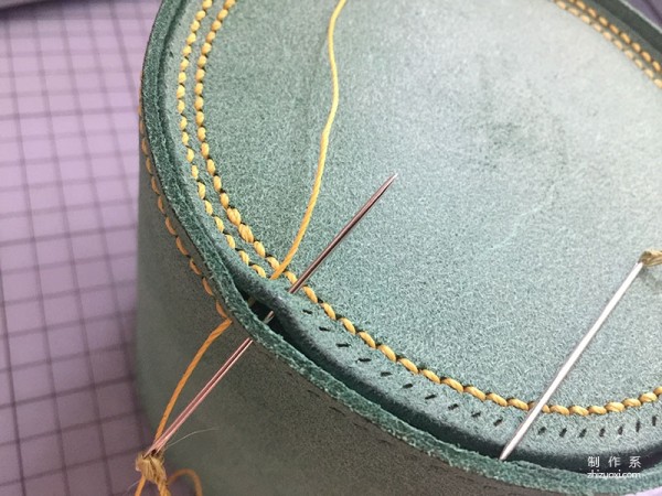 Tutorial on barrel-shaped leather goods and double-layer seaming