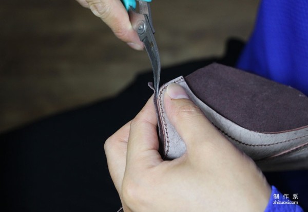 The making process of a pair of handmade work boots