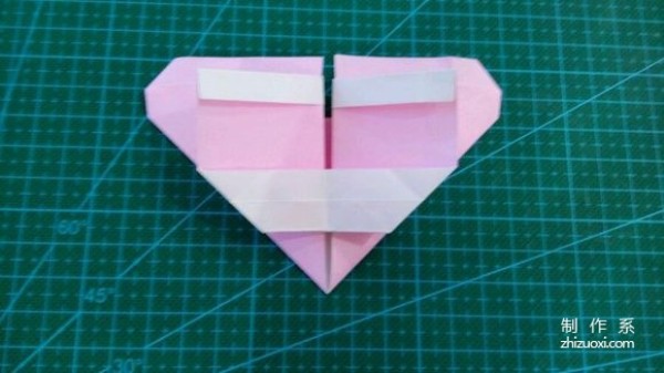 Illustrated tutorial on how to fold a confession love origami letters LOVE