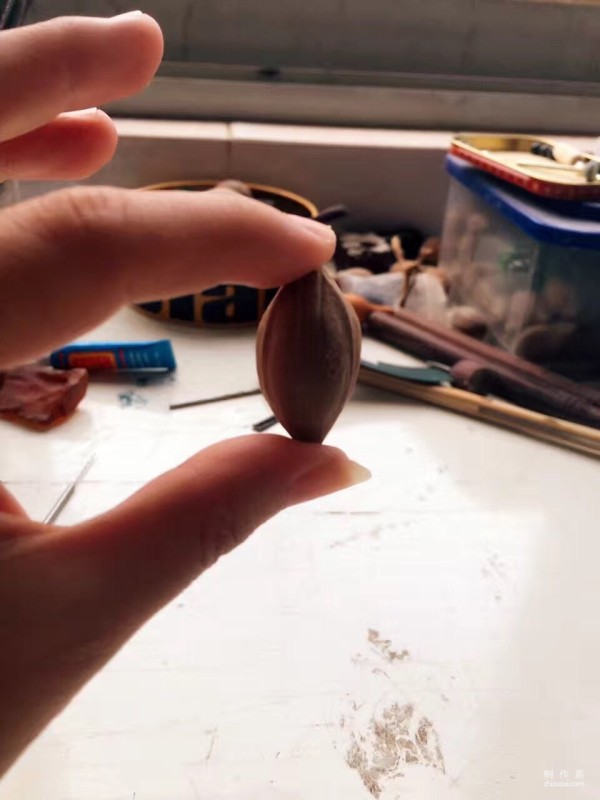 DIY olive pit carving method