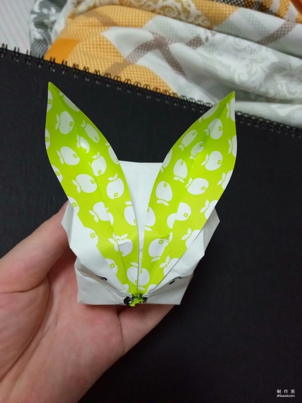 How to make origami of cute little cubed bunny rabbit