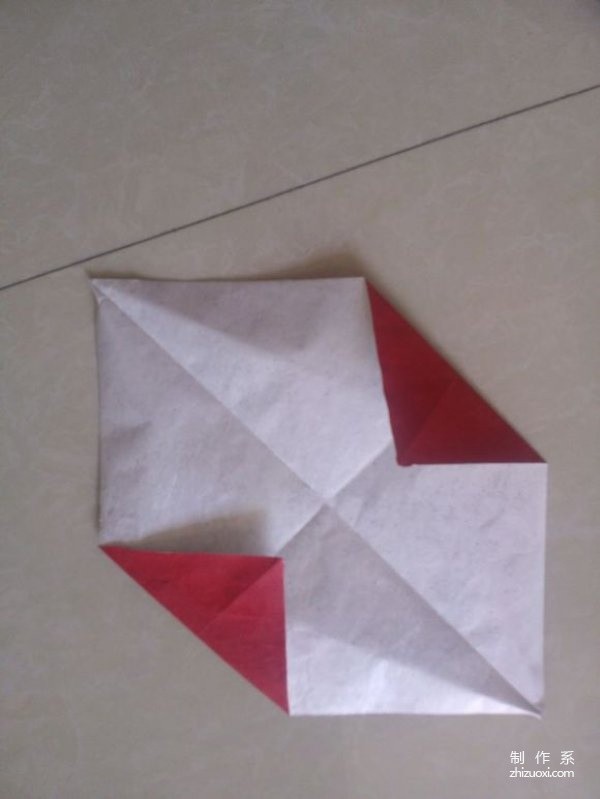 Illustrated origami tutorial for folding a three-dimensional little fox