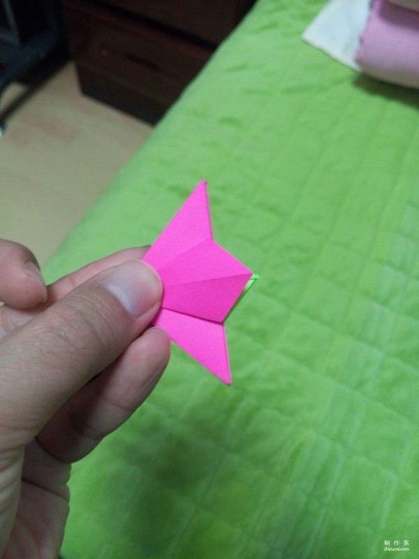 Making a paper crane bookmark, origami making tutorial for a double-sided paper crane bookmark