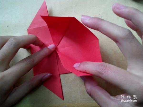 Illustration of DIY origami method of beautiful windmill rose flower