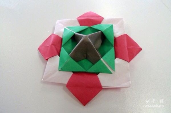 Tutorial on how to make origami top