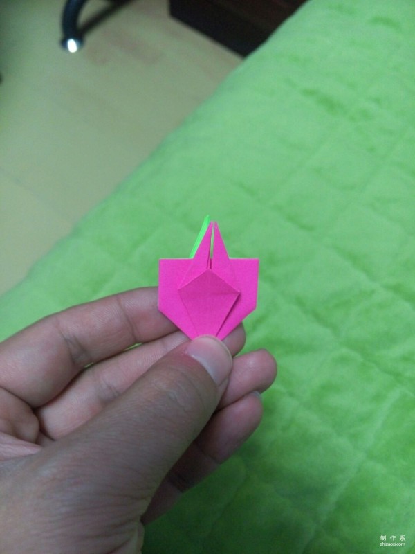 Making a paper crane bookmark, origami making tutorial for a double-sided paper crane bookmark