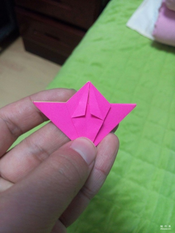 Making a paper crane bookmark, origami making tutorial for a double-sided paper crane bookmark