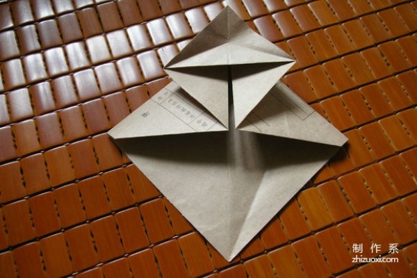 Detailed tutorial on Mabana rhinoceros origami picture real shot