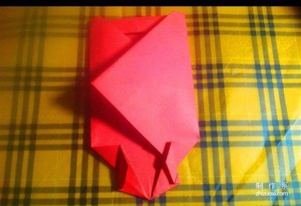 Very simple and beautiful origami illustration of love envelope