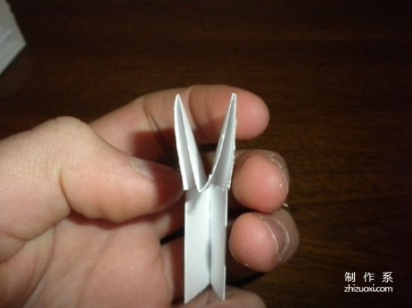 How to fold a spring. Use origami method to fold a spring. Creative origami tutorial.