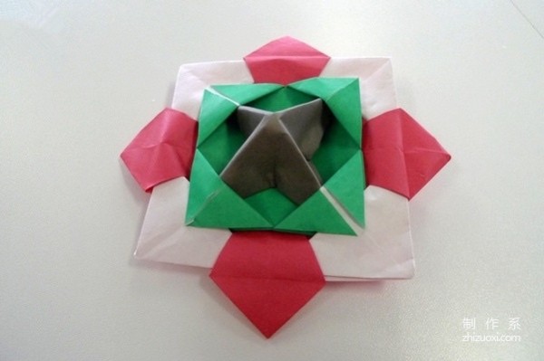 Tutorial on how to make origami top