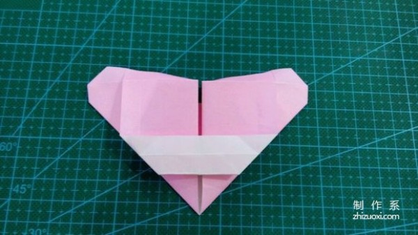 Illustrated tutorial on how to fold a confession love origami letters LOVE