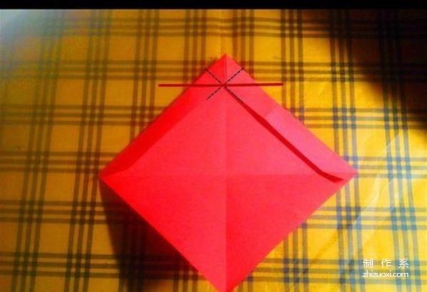 Very simple and beautiful origami illustration of love envelope