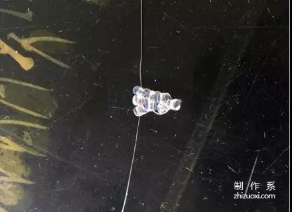 Hand-making method of charming Bianhua flower beaded jewelry