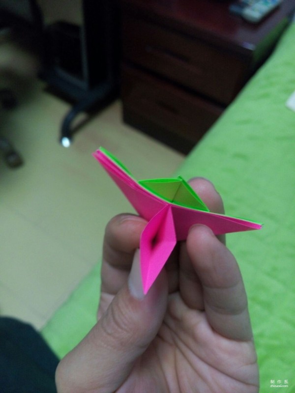 Making a paper crane bookmark, origami making tutorial for a double-sided paper crane bookmark