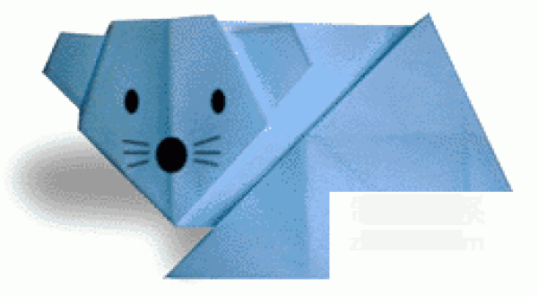 Illustration of how to make mouse origami for children