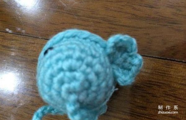 Wool knitting tutorial for couples little whale pendant jewelry