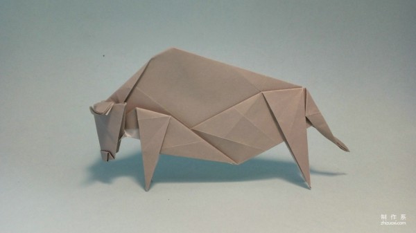 Bull origami, manual origami method of the zodiac sign Ox