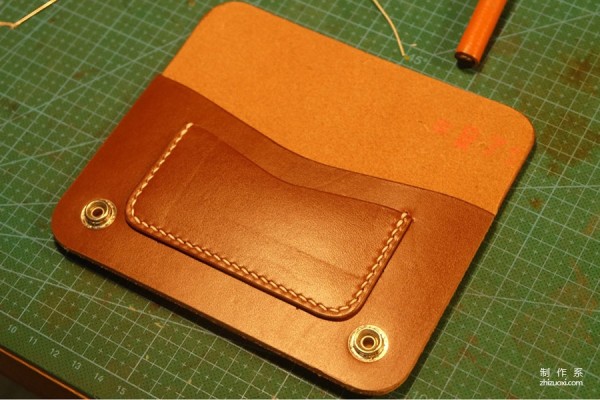 Detailed production process of Japanese khaki Zhongcai (brown Italian saddle leather)