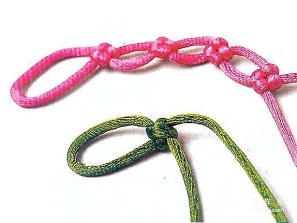 Illustrated tutorial on how to tie the cross knot