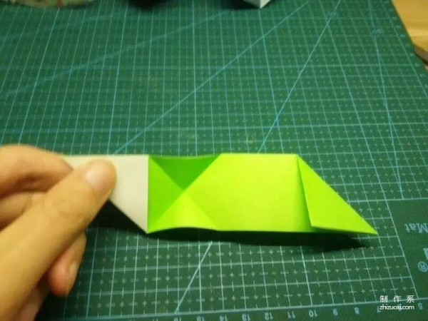 Origami sapling, a budding handmade origami making method