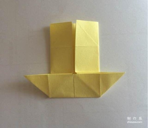 Simple and beautiful handmade origami method of paper box with sunflower petals