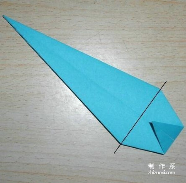 Simple little swan origami tutorial with illustrations. Teach you the steps to fold a swan.