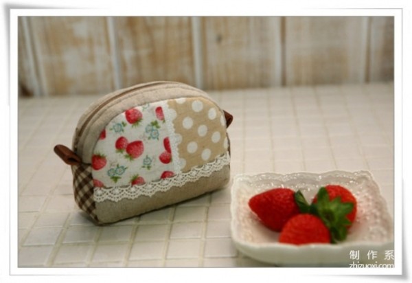 Very beautiful Korean small cosmetic bag handmade fabric making tutorial