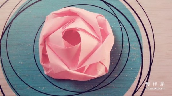 Illustration of DIY origami method of beautiful windmill rose flower