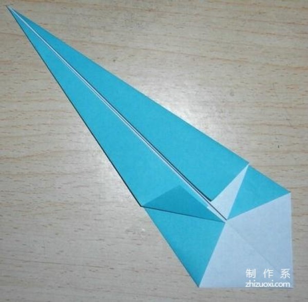 Simple little swan origami tutorial with illustrations. Teach you the steps to fold a swan.