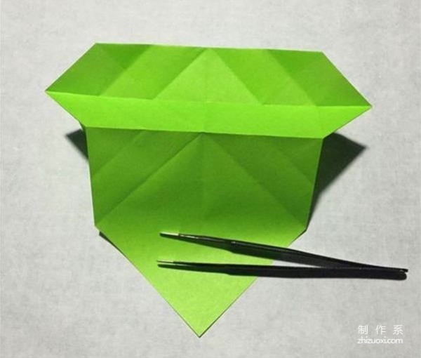 Super realistic animal origami DIY illustration of paper frog origami method