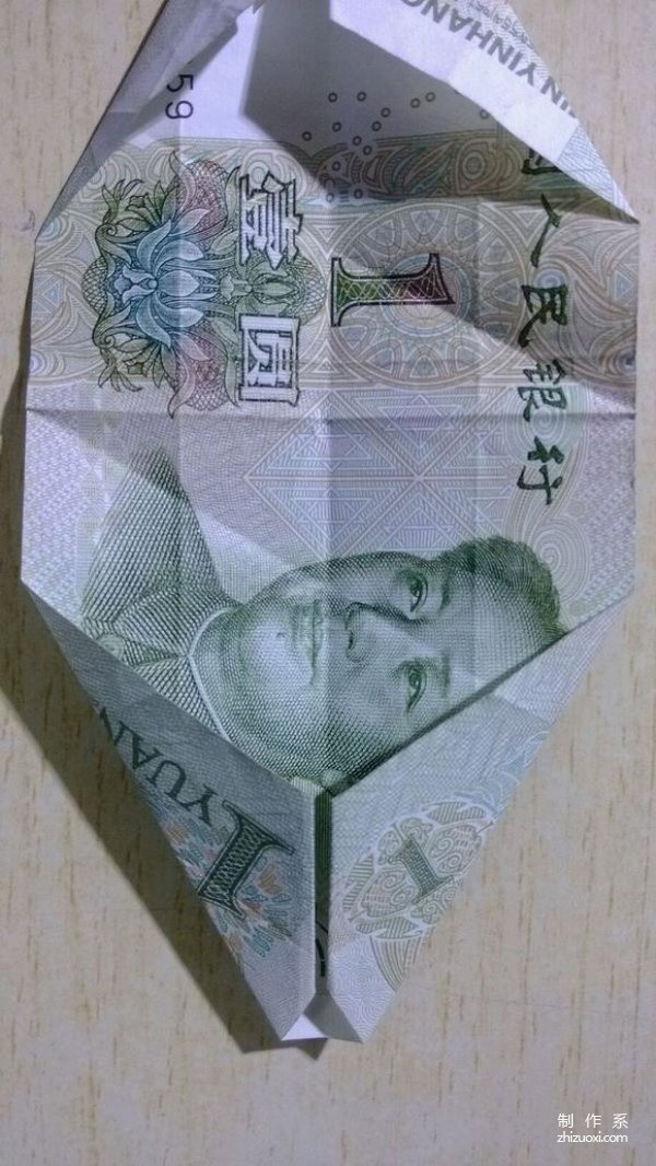 Illustrated tutorial on folding a hexagon using one-yuan banknotes