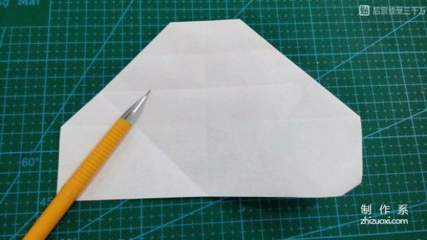 Illustrated tutorial on how to fold a confession love origami letters LOVE