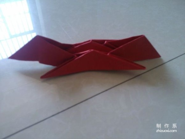 Real-life illustrated tutorial on how to make fox origami