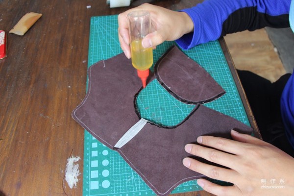 The making process of a pair of handmade work boots