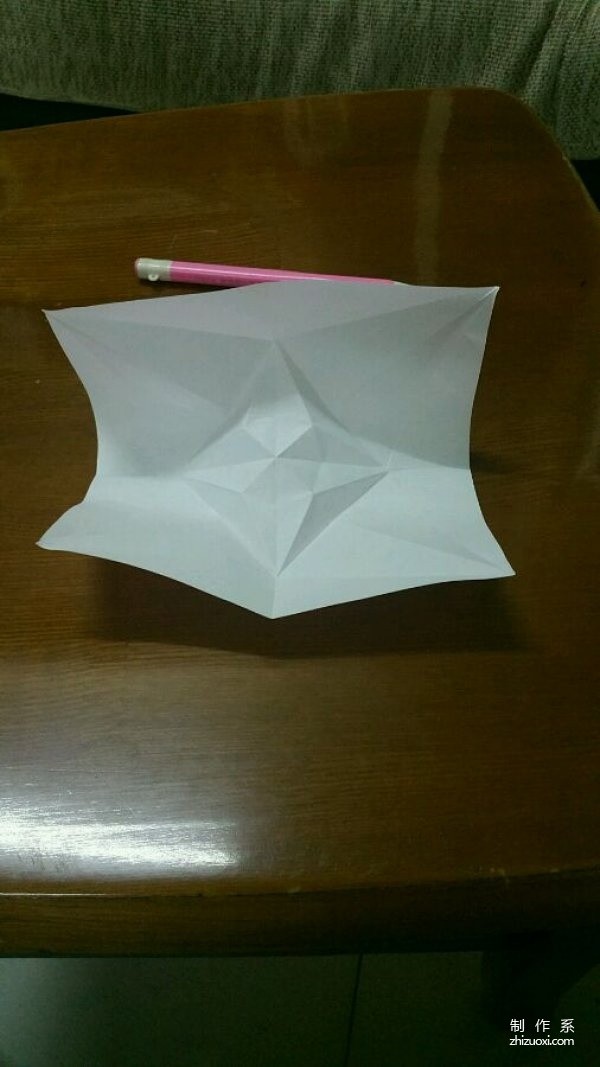 How to fold a sailboat. Illustrated tutorial on how to make origami sailboat.