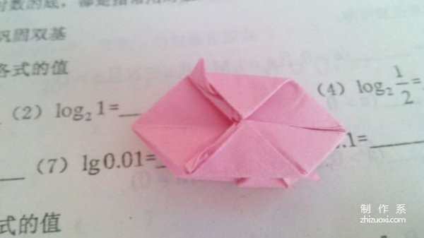 DIY tutorial for making cute hamster-shaped origami illustrations