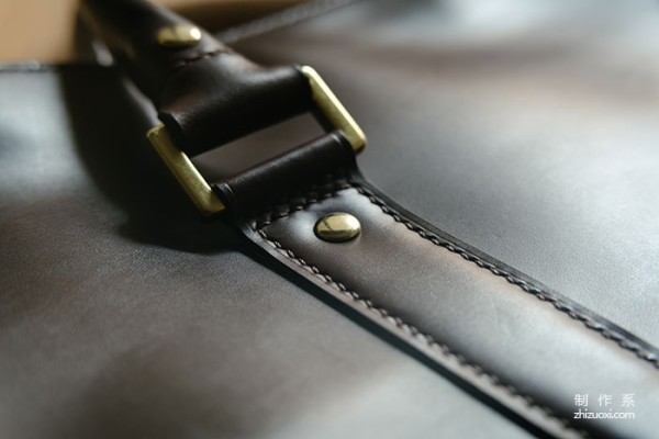 Leather zipper briefcase (briefcase) hand-making process