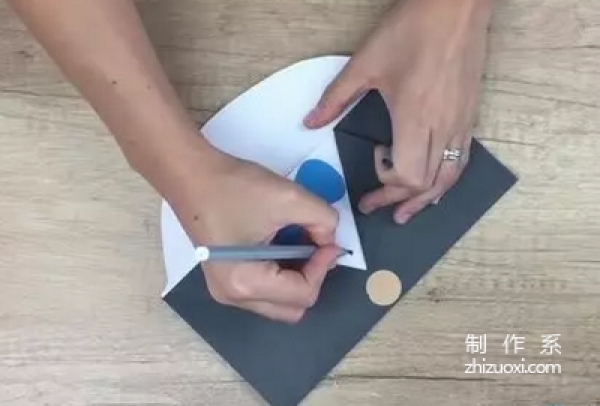 Creative DIY tutorial for making paper shirt envelopes