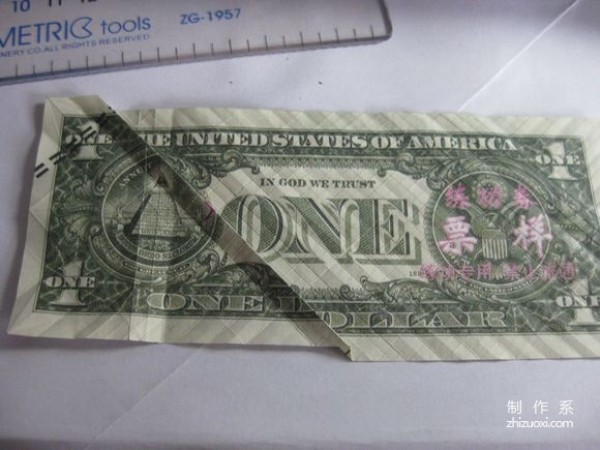 Detailed tutorial of dollar carp origami banknote real shot pictures