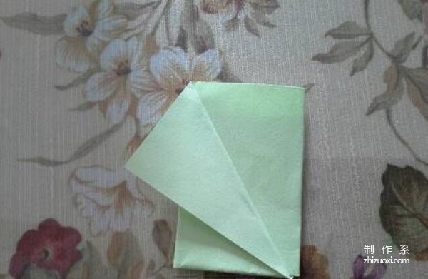 Detailed explanation of the origami method of simple fresh clothes for the second child with pictures