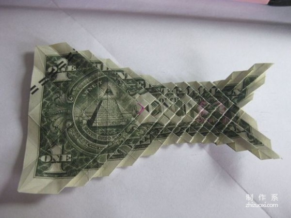 Detailed tutorial of dollar carp origami banknote real shot pictures