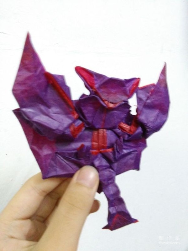 Origami DIY illustrated tutorial that teaches you how to fold the two-color Pokémon Scorpion King