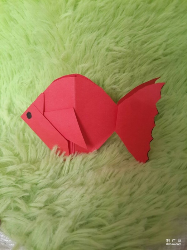 Origami goldfish, a simple and beautiful handmade origami method