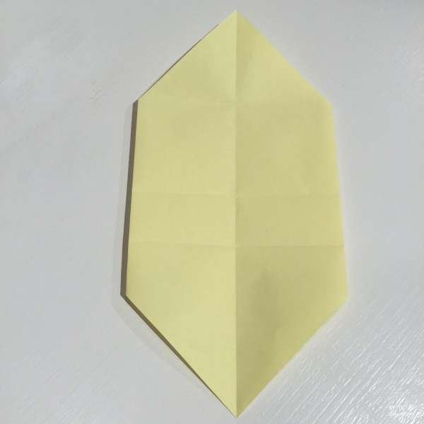 Detailed step-by-step illustration of creative origami for chicken red envelope